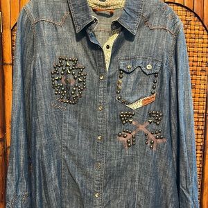 Double D Ranch Detailed Denim shirt Brand New Without tags. Snap down shirt.